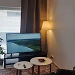 Modern & Cozy In Апартаменты