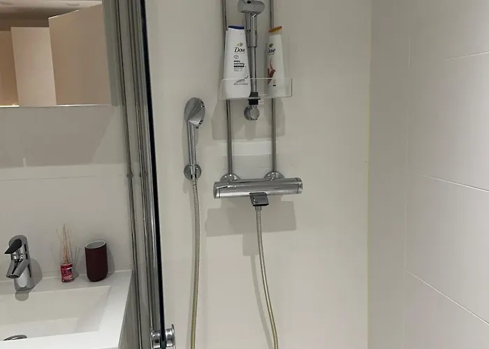 Modern & Cozy In דירה הלסינקי