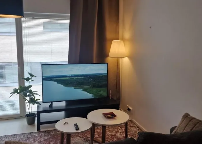 Modern & Cozy In דירה