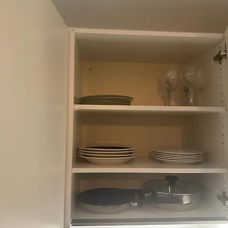 דירה Modern & Cozy In